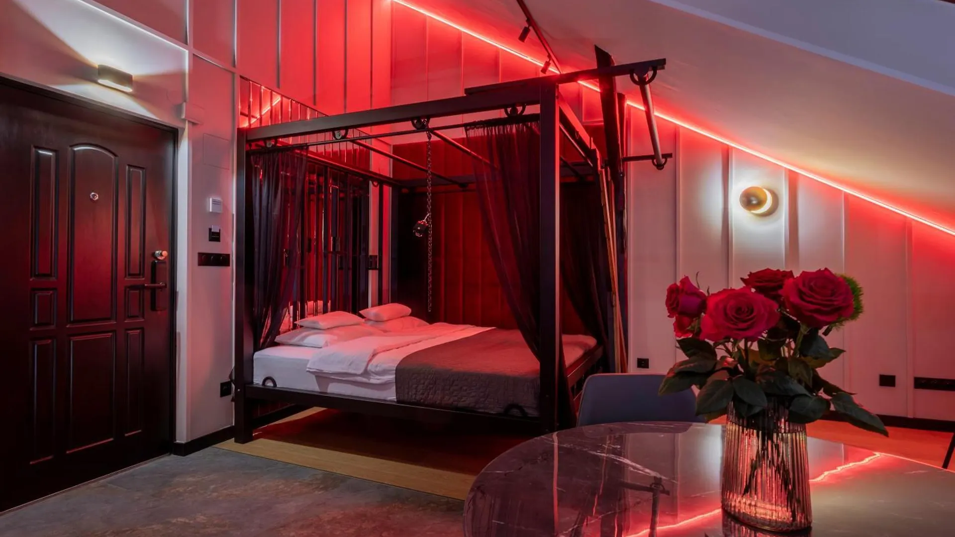 Exclusive Bdsm Apartment Krakow - Adults Only