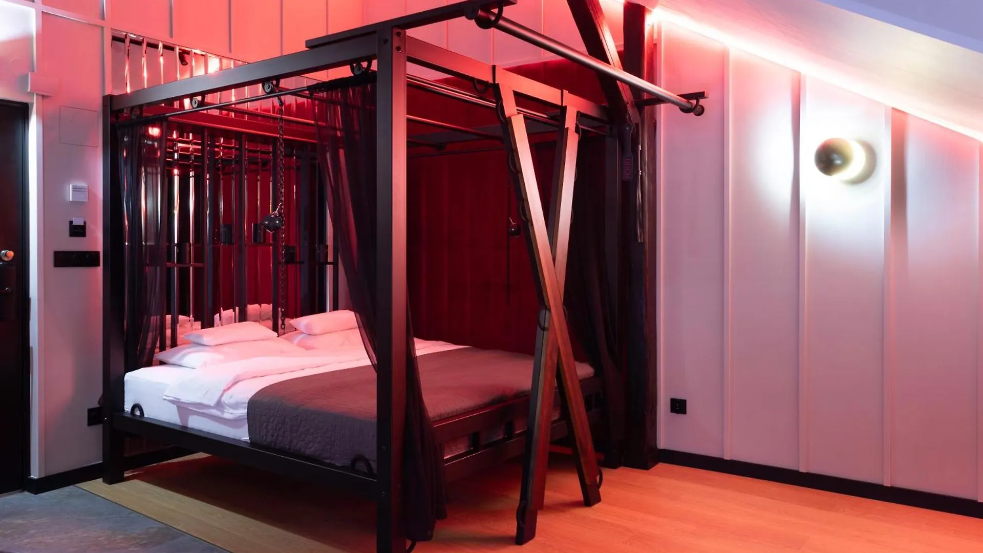 Exclusive Bdsm Apartment Krakow - Adults Only