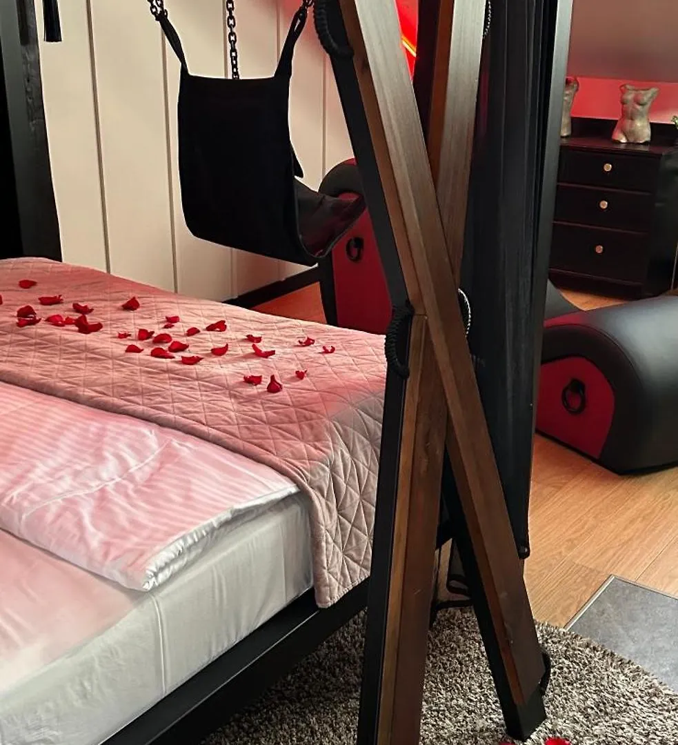 Exclusive Bdsm Apartment Krakow - Adults Only Poland