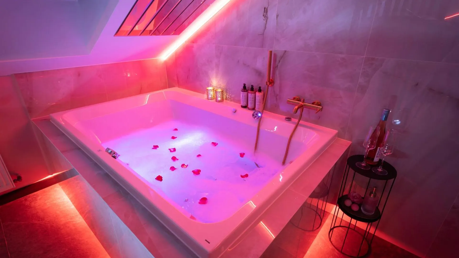 Exclusive Bdsm Apartment Krakow - Adults Only
